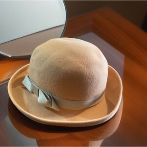 Doeskin Felt 100% Wool Michelle Hat XS Light Peach Color